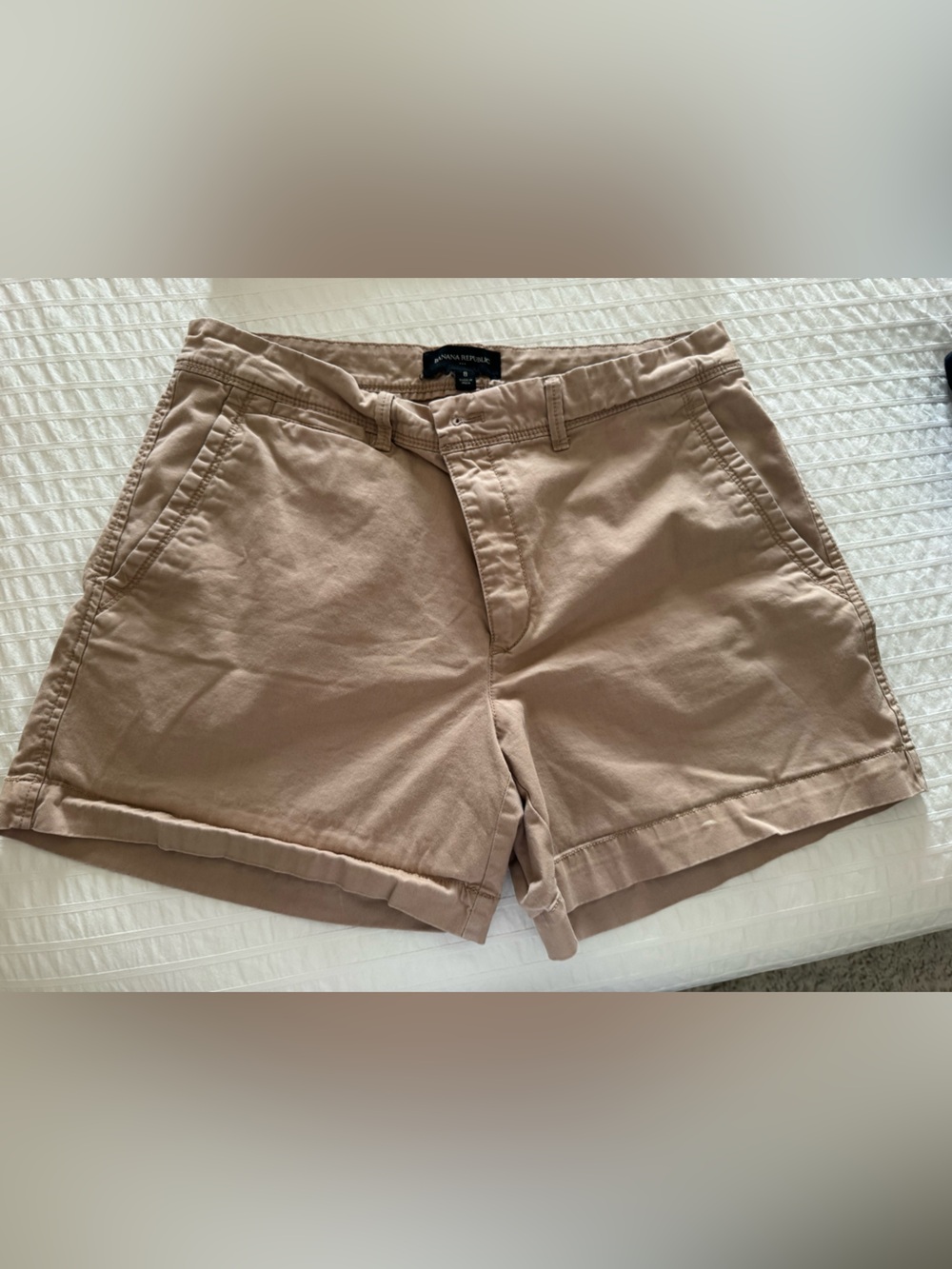 Banana Republic Women's Tan Chino Bermuda Shorts 5" Mid Rise